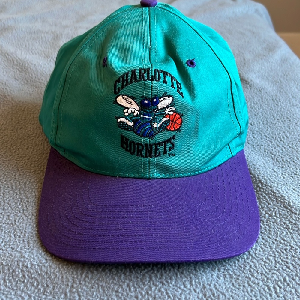Vintage Charlotte Hornets Hat